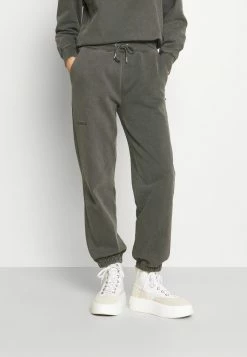 Han Kjøbenhavn PANTS - Tracksuit Bottoms - Dark Grey -Han Kjøbenhavn Shop 004a9ebb3544457195d92ba90957d8e0