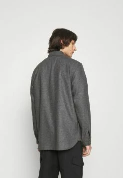 Han Kjøbenhavn ARMY - Shirt - Grey -Han Kjøbenhavn Shop 008b501c7c0a46dcbc1378bf4f4c538d