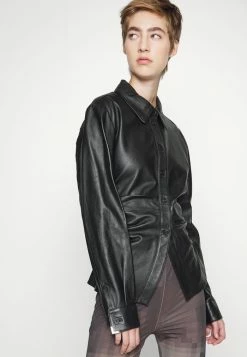 Han Kjøbenhavn FITTED - Button-down Blouse - Black -Han Kjøbenhavn Shop 0546a696dbc444e882078f043aaafd3c