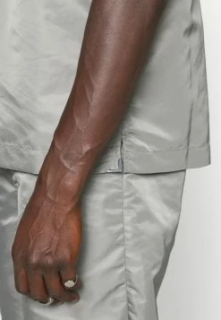 Han Kjøbenhavn SUMMER SHIRT SHORT SLEEVE - Shirt - Grey -Han Kjøbenhavn Shop 092d55e554714da383f1860fb34cb9e2