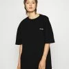 Han Kjøbenhavn BOYFRIEND TEE - Basic T-shirt - Black
