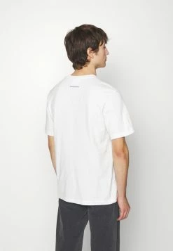 Han Kjøbenhavn ARTWORK TEE SHORT SLEEVE - Print T-shirt - Off White -Han Kjøbenhavn Shop 1342d6e980e7412284a241ee1440c161