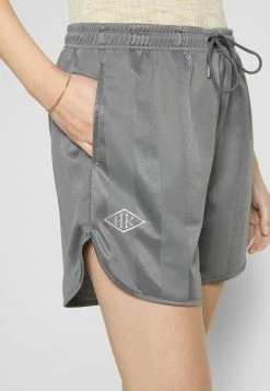 Han Kjøbenhavn SPORT - Shorts - Grey 8 Han Kjøbenhavn SPORT - Shorts - Grey -Han Kjøbenhavn Shop 13c99451c45242609f93cc4a06051606