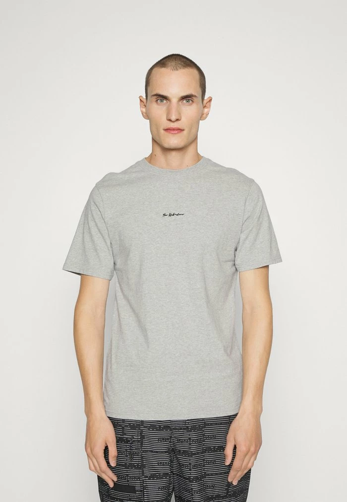 CASUAL TEE SHORT SLEEVE - Basic T-shirt - grey melange Han Kjøbenhavn CASUAL TEE SHORT SLEEVE - Basic T-shirt - Grey Melange -Han Kjøbenhavn Shop 15df0e91fcd747d9b80e8116cf5673ca