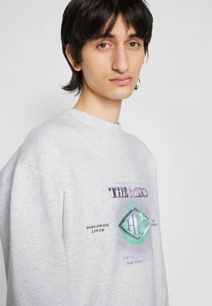 ARTWORK CREW - Sweatshirt - light grey galaxy Han Kjøbenhavn ARTWORK CREW - Sweatshirt - Light Grey Galaxy -Han Kjøbenhavn Shop 17651f8338b948ed900559e03e160cee