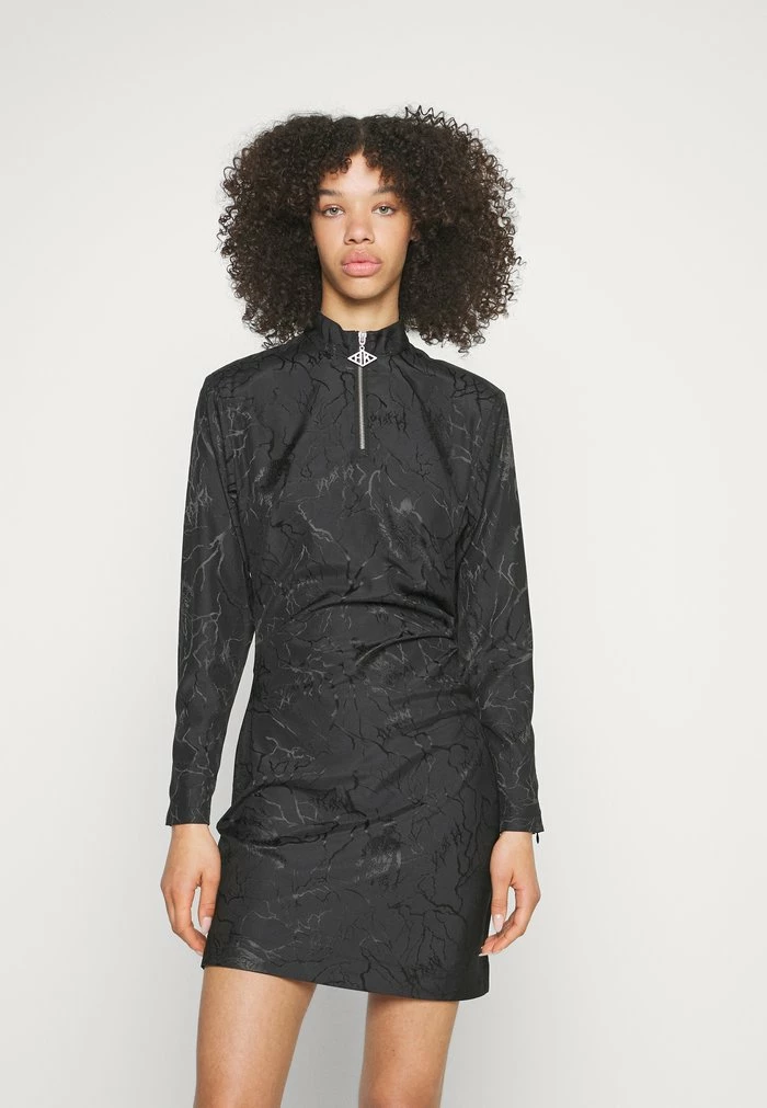 HALF ZIP PLEATED DRESS - Shift dress - black Han Kjøbenhavn HALF ZIP PLEATED DRESS - Shift Dress - Black -Han Kjøbenhavn Shop 17bb911fd0694136a66eb10d5201daa2