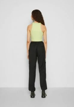 Han Kjøbenhavn CROPPED RACER - Top - Pale Green -Han Kjøbenhavn Shop 23614107af6a45f4b92fcdaae268627d