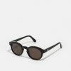 Han Kjøbenhavn DAN UNISEX - Sunglasses - Black -Han Kjøbenhavn Shop 238970e62888401fbae6b60bccadb91e