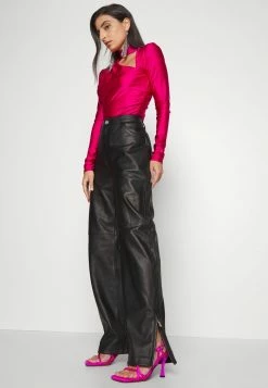 Han Kjøbenhavn RELAXED FITTED TROUSERS - Leather Trousers - Black -Han Kjøbenhavn Shop 24660e50e09740f4b77093c7c5affaf1
