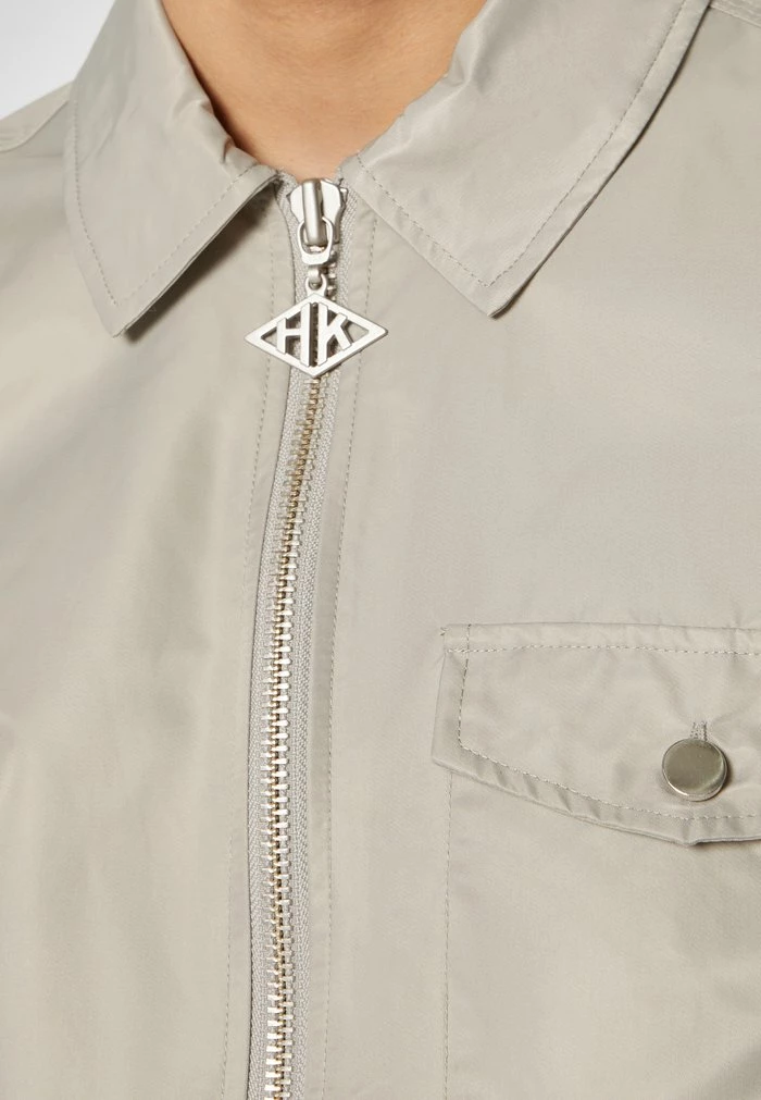 ARMY - Summer jacket - grey Han Kjøbenhavn ARMY - Summer Jacket - Grey -Han Kjøbenhavn Shop 25e5f51bee2d40a79ff8ea24b572d126