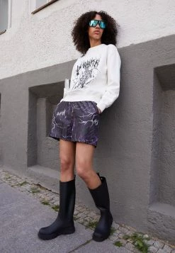 Han Kjøbenhavn WIDE LEG BASKET - Shorts - Purple