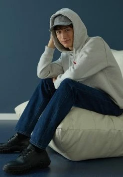 Han Kjøbenhavn Jeans Tapered Fit - Medium Blue -Han Kjøbenhavn Shop 284fae4653714ea683199bcd11d00ad9