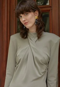 Han Kjøbenhavn SHARP TWISTED DRAPE DRESS - Jersey Dress - Sand -Han Kjøbenhavn Shop 28910bcd11cb4b12bbfd1ac42732de11