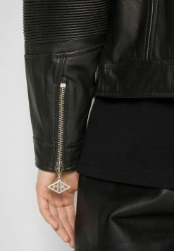 Han Kjøbenhavn CROPPED JACKET - Leather Jacket - Black -Han Kjøbenhavn Shop 2de7c153695942a091c8a55e5ba0c507