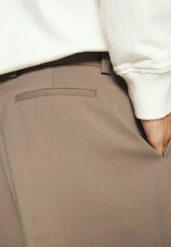 Han Kjøbenhavn Shorts - Sand -Han Kjøbenhavn Shop 2e3bf8315d5345a89738e9d07cc5a525