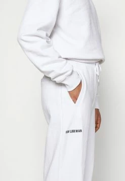 Han Kjøbenhavn Tracksuit Bottoms - White -Han Kjøbenhavn Shop 351332ddefde4cb0bf4d3b4de6076fdf
