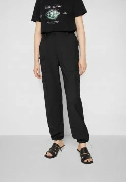 Han Kjøbenhavn CARGO PANTS - Cargo Trousers - Black