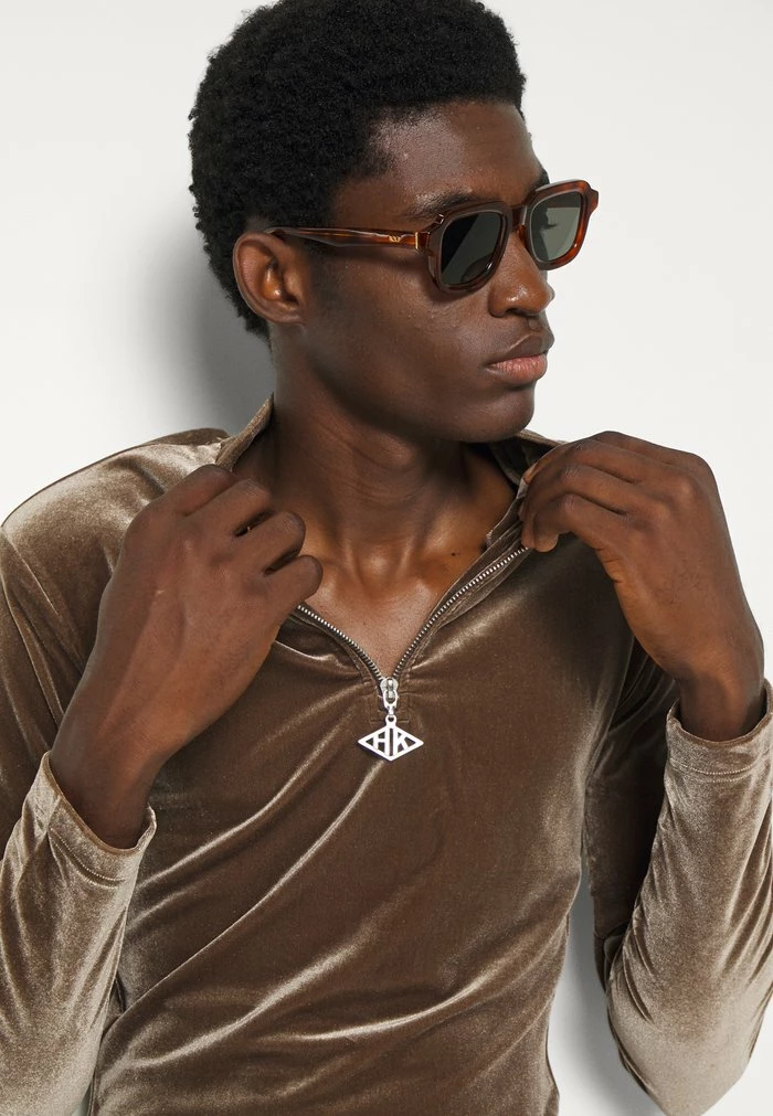 HALF ZIP SHARP LONG SLEEVE - Sweatshirt - brown Han Kjøbenhavn HALF ZIP SHARP LONG SLEEVE - Sweatshirt - Brown -Han Kjøbenhavn Shop 3f0b902d4b9f400cacff701b2ae97b12