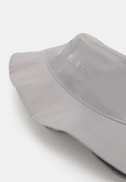 Han Kjøbenhavn BUCKET HAT LOGO UNISEX - Hat - Grey -Han Kjøbenhavn Shop 3fd16ccf556f429f93835e8bf4acf081