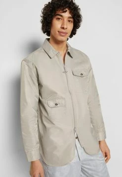 Han Kjøbenhavn ARMY - Summer Jacket - Grey 7 Han Kjøbenhavn ARMY - Summer Jacket - Grey -Han Kjøbenhavn Shop 540218504de84250a8a4760b0771c9e6