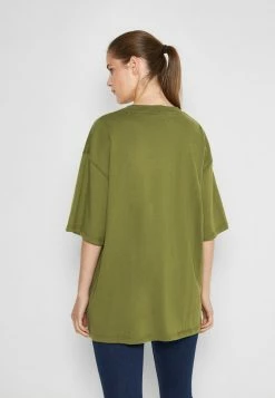 Han Kjøbenhavn BOYFRIEND TEE - Print T-shirt - Green -Han Kjøbenhavn Shop 54fccd8d944748f58d021b39e29d7df0