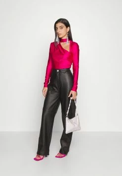 Han Kjøbenhavn RELAXED FITTED TROUSERS - Leather Trousers - Black -Han Kjøbenhavn Shop 5a31e0b2cc9a49a594913e0af40c7ee7
