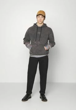 Han Kjøbenhavn Relaxed Fit Jeans - Black -Han Kjøbenhavn Shop 5bf1d41b717145d2a01d30ad18834cf7