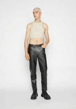 Han Kjøbenhavn STRAIGHT CUT TROUSERS - Trousers - Black -Han Kjøbenhavn Shop 63d78c893606402ea34ef6b144d662be