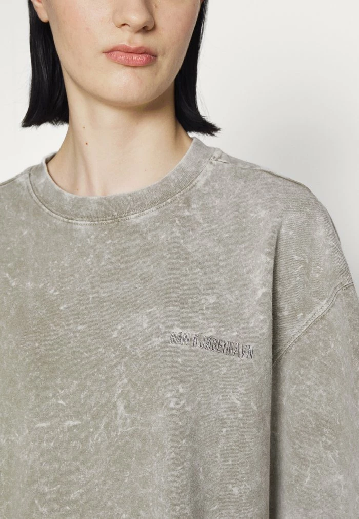 Han Kjøbenhavn BOYFRIEND TEE - Print T-shirt - Stone Rock 10 Han Kjøbenhavn BOYFRIEND TEE - Print T-shirt - Stone Rock - Image 8