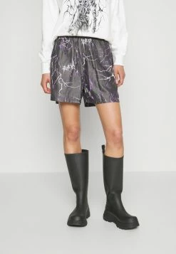 Han Kjøbenhavn WIDE LEG BASKET - Shorts - Purple -Han Kjøbenhavn Shop 6987abf1bd8f4d7889cc8366a256e0ac