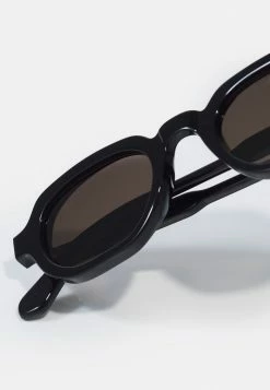 Han Kjøbenhavn BANKS UNISEX - Sunglasses - Black -Han Kjøbenhavn Shop 6a545f95e9634a00bdfc4c598b40eff9
