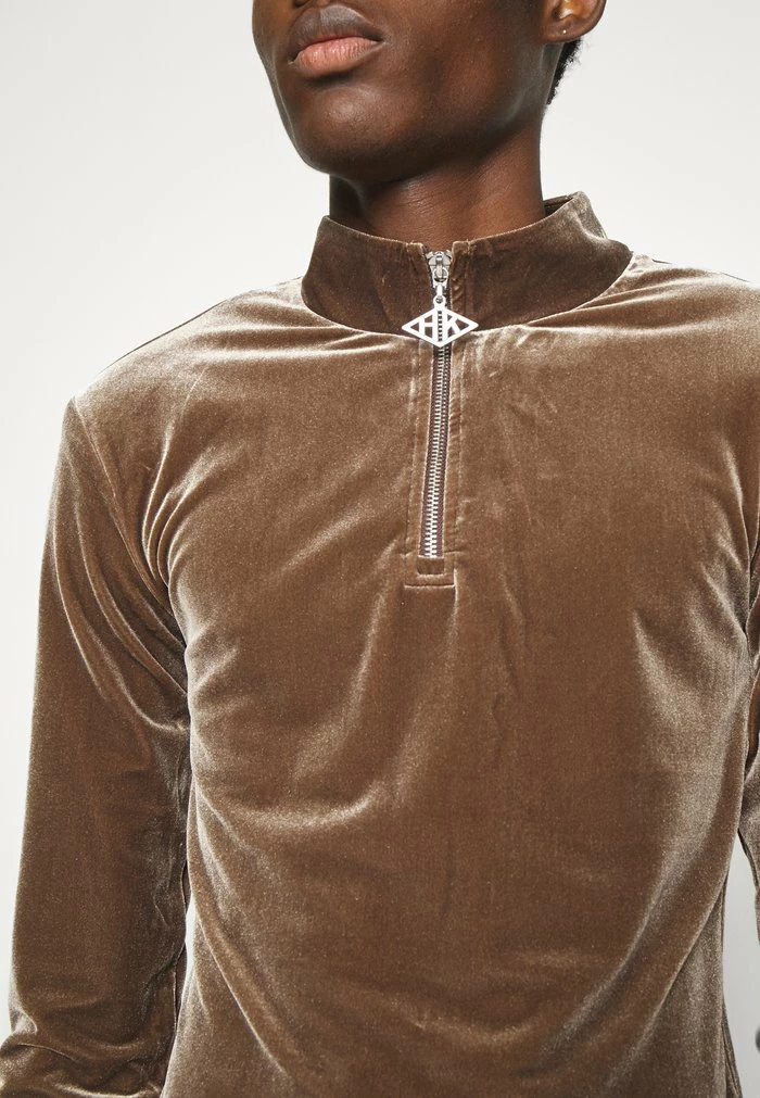 HALF ZIP SHARP LONG SLEEVE - Sweatshirt - brown Han Kjøbenhavn HALF ZIP SHARP LONG SLEEVE - Sweatshirt - Brown -Han Kjøbenhavn Shop 6c001337d6714d07a4746cc3480bc345