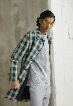 Han Kjøbenhavn TEE SHORT SLEEVE - Print T-shirt - Distressed Acid Grey -Han Kjøbenhavn Shop 6cd4baf235174f53ab567349e9aaec19