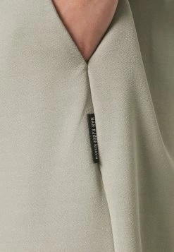 Han Kjøbenhavn DRAPE TROUSERS - Trousers - Sand -Han Kjøbenhavn Shop 7a1896627cff4e2489d25811f0a0450b