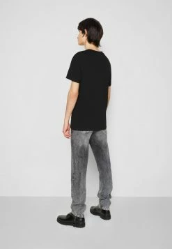 Han Kjøbenhavn Jeans Tapered Fit - Grey -Han Kjøbenhavn Shop 7beea1c263b946c19df678d73561eb73