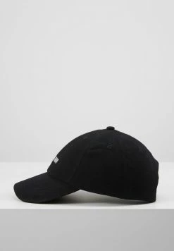 Han Kjøbenhavn Cap - Black -Han Kjøbenhavn Shop 7d57c13d5bad4203a2589d0b90ae23f6