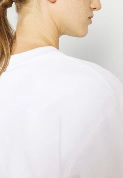 Han Kjøbenhavn BULKY CREW - Sweatshirt - White -Han Kjøbenhavn Shop 7da2052576ce45d0af31f26821eec5ea