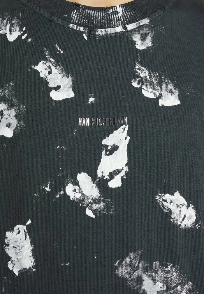 LOGO BOXY TEE LONG SLEEVE PAINT - Long sleeved top - faded black Han Kjøbenhavn LOGO BOXY TEE LONG SLEEVE PAINT - Long Sleeved Top - Faded Black -Han Kjøbenhavn Shop 8198ed6cb037463295510a477280e3a8