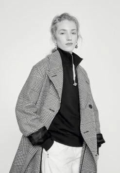 Han Kjøbenhavn HALF ZIP - Sweatshirt - Faded Black -Han Kjøbenhavn Shop 82ee86af90af47409bd673c62f785c6c