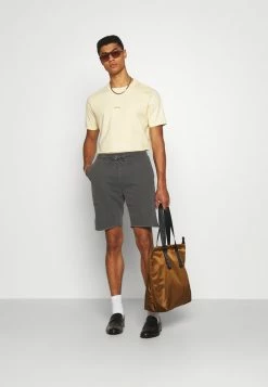 Han Kjøbenhavn Shop -Han Kjøbenhavn Shop 83582ee520cb4a7ea746c9d0c3d14615