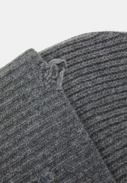 Han Kjøbenhavn DISTRESSED BEANIE UNISEX - Beanie - Grey -Han Kjøbenhavn Shop 874b468d2bd3413aa621777a0d9d6ff2