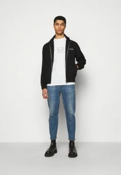 Han Kjøbenhavn TRACK - Cardigan - Black -Han Kjøbenhavn Shop 874f9f841cca47cfa3c7bb288428fec1