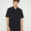Han Kjøbenhavn SUMMER SHORT SLEEVE - Shirt - Black 1 Han Kjøbenhavn SUMMER SHORT SLEEVE - Shirt - Black -Han Kjøbenhavn Shop 88e25b1c259b49de81eacb5098d91c64