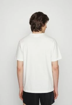 Han Kjøbenhavn ARTWORK TEE SHORT SLEEVE - Print T-shirt - Off White 6 Han Kjøbenhavn ARTWORK TEE SHORT SLEEVE - Print T-shirt - Off White -Han Kjøbenhavn Shop 91235f309cbd4d799dd95a8252466ec7