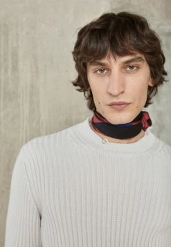 Han Kjøbenhavn CREWNECK - Jumper - Off White -Han Kjøbenhavn Shop 928fe7b277a34af5a60b7d625bea5cca