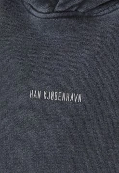 Han Kjøbenhavn DISTRESSED HOODIE LOGO - Sweatshirt - Distressed Dark Grey -Han Kjøbenhavn Shop 929ea35564c1468498e351194e5a242a