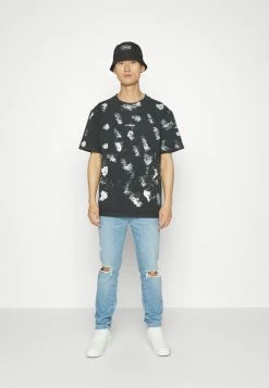 Han Kjøbenhavn LOGO BOXY TEE SHORT SLEEVE PAINT - Print T-shirt - Faded Black -Han Kjøbenhavn Shop 99d75e78660044f2b7b69161e8d24b3d