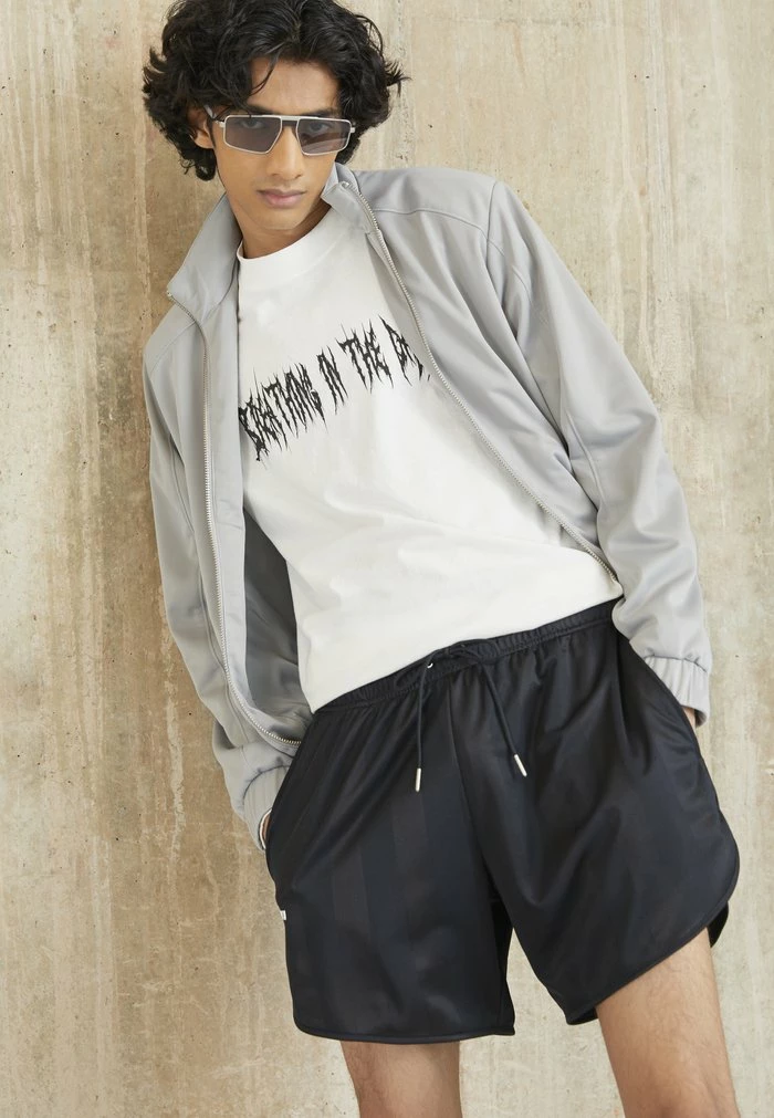 BOXY TEE LONG SLEEVE - Long sleeved top - off white Han Kjøbenhavn BOXY TEE LONG SLEEVE - Long Sleeved Top - Off White -Han Kjøbenhavn Shop 9f8d31b1c8824330923b3e497b57c89b