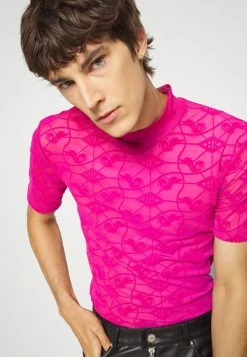 Han Kjøbenhavn MONOGRAM TURTLENECK SHORT SLEEVE - Print T-shirt - Magenta -Han Kjøbenhavn Shop a5fd45306e05428b8203d97b0e3721a0