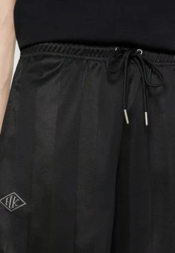 Han Kjøbenhavn SPORT - Shorts - Black 8 Han Kjøbenhavn SPORT - Shorts - Black -Han Kjøbenhavn Shop a926b65eeecf410689eb9a241f14576b